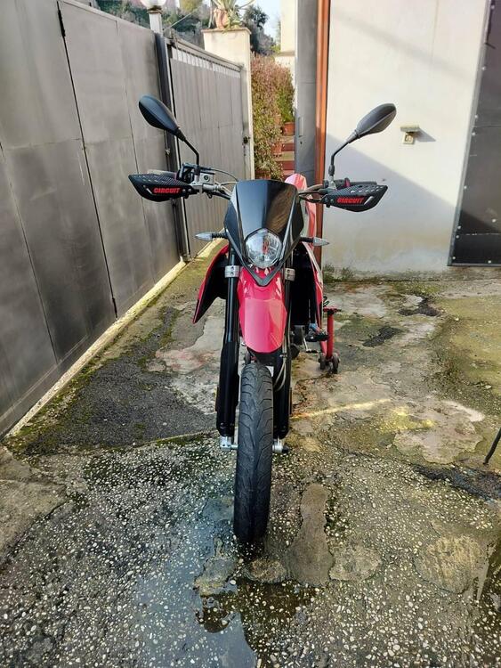 Malaguti XSM 125 (2021 - 25) (5)