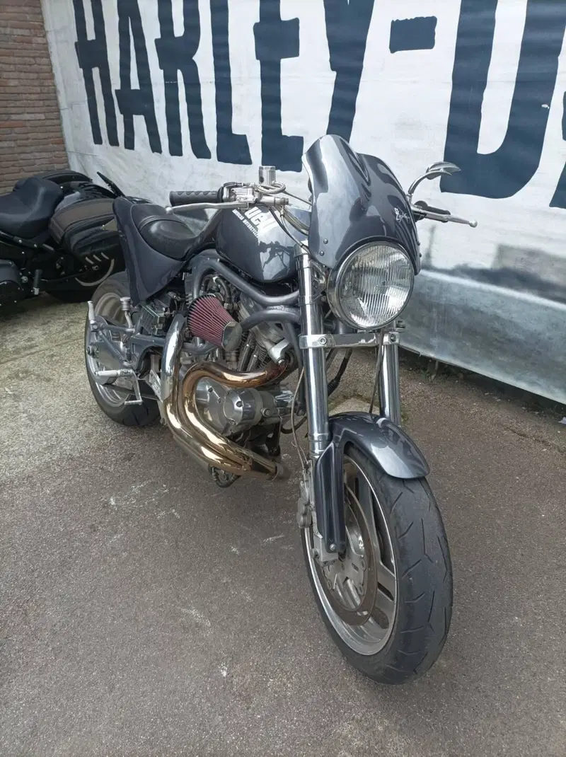 Buell Lightning S1 (1997 01) (2)