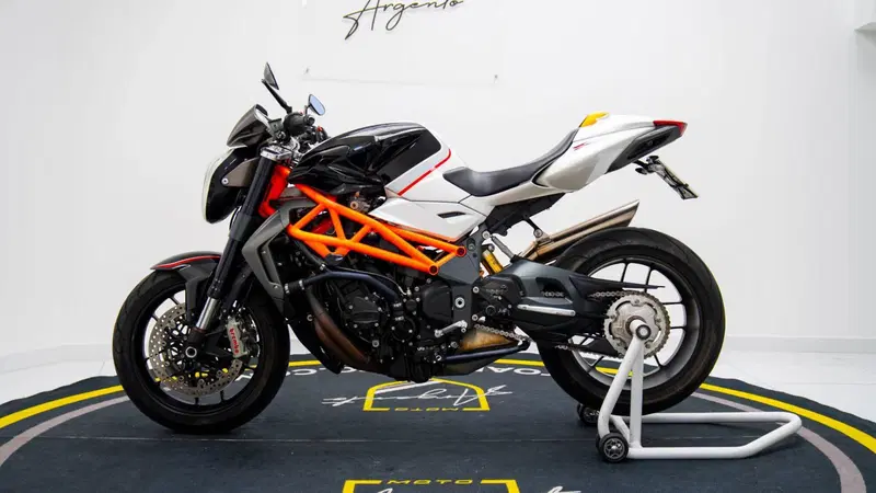 MV Agusta Brutale 1090 RR (2009 - 15) (7)