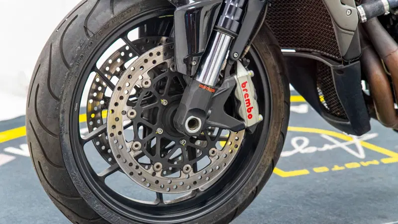 MV Agusta Brutale 1090 RR (2009 - 15) (14)