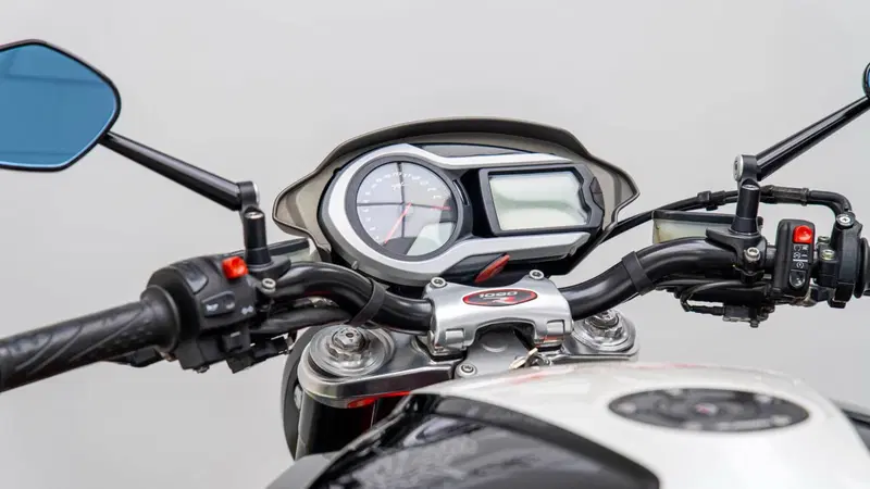 MV Agusta Brutale 1090 RR (2009 - 15) (17)