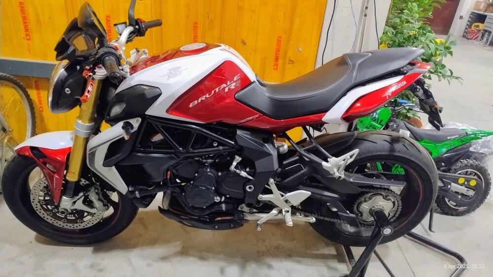 MV Agusta Brutale 800 RR (2015 - 16) (4)