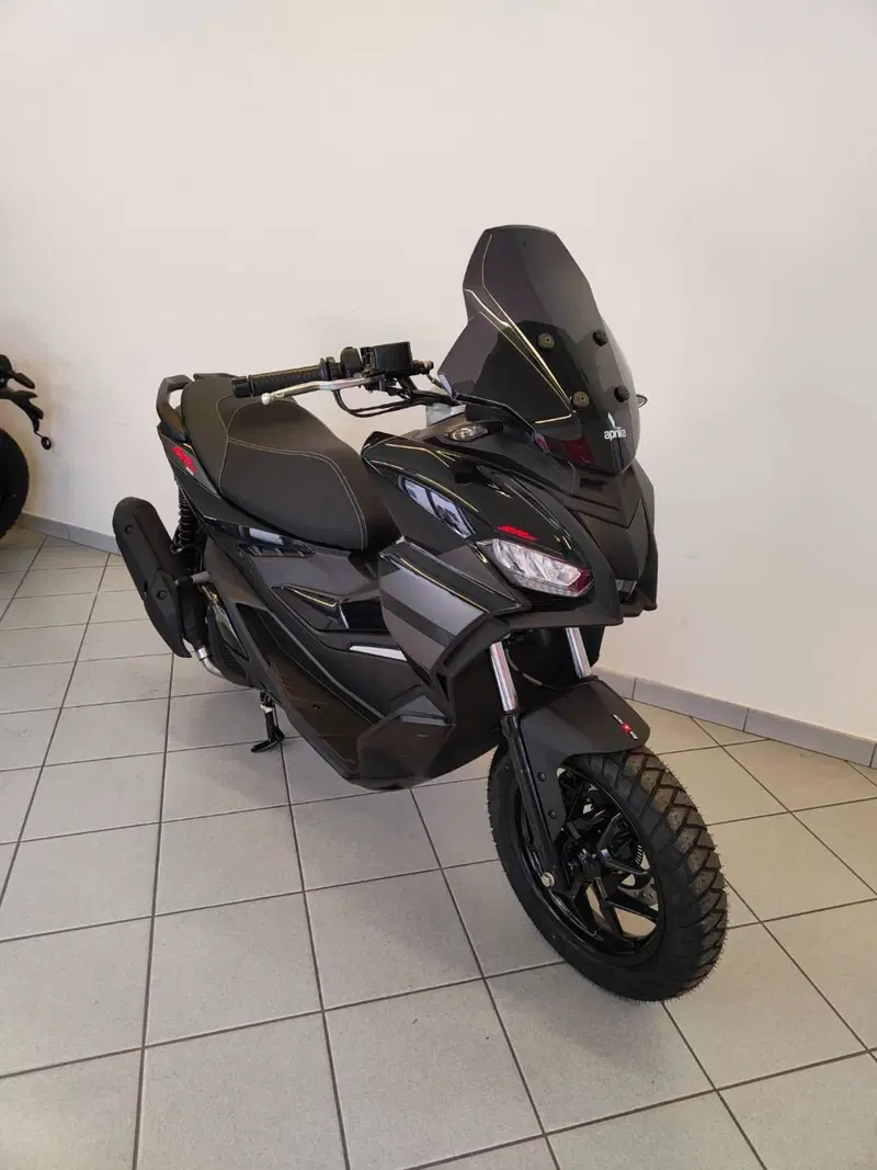 Aprilia SR GT 125 (2025 - 26) (2)