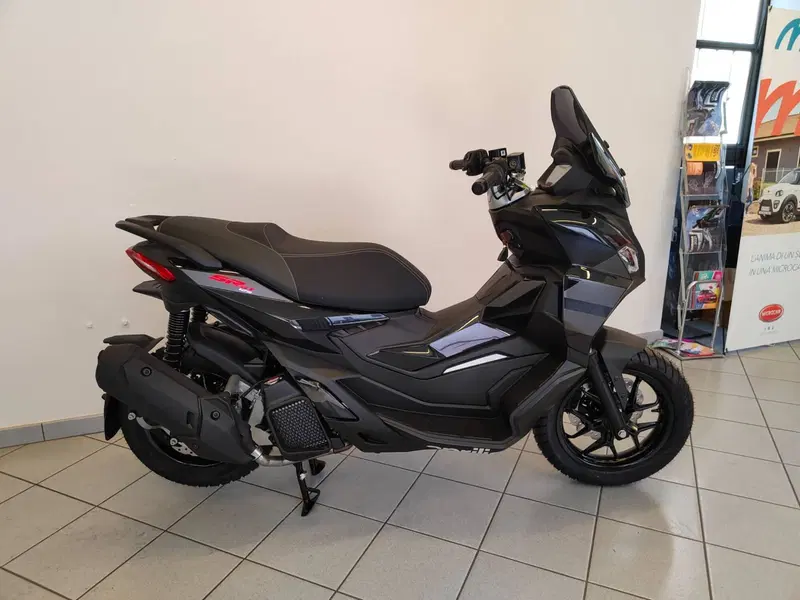 Aprilia SR GT 125 (2025 - 26) (6)