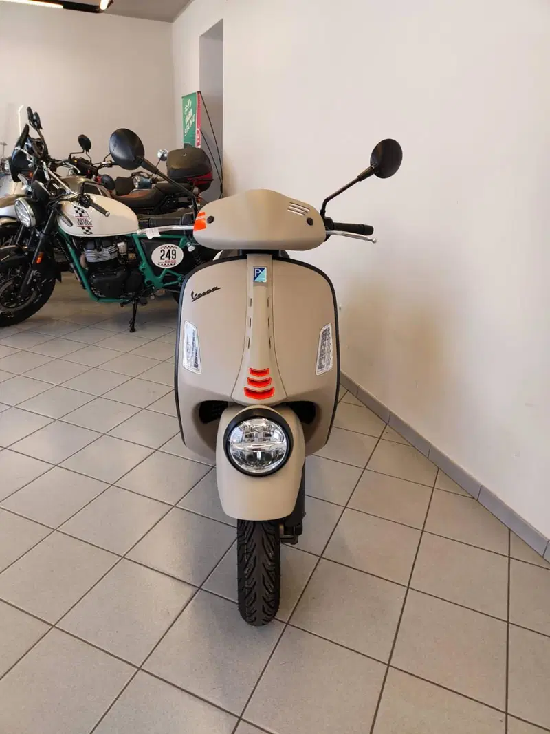Vespa GTV 310 (2025 - 26) (5)