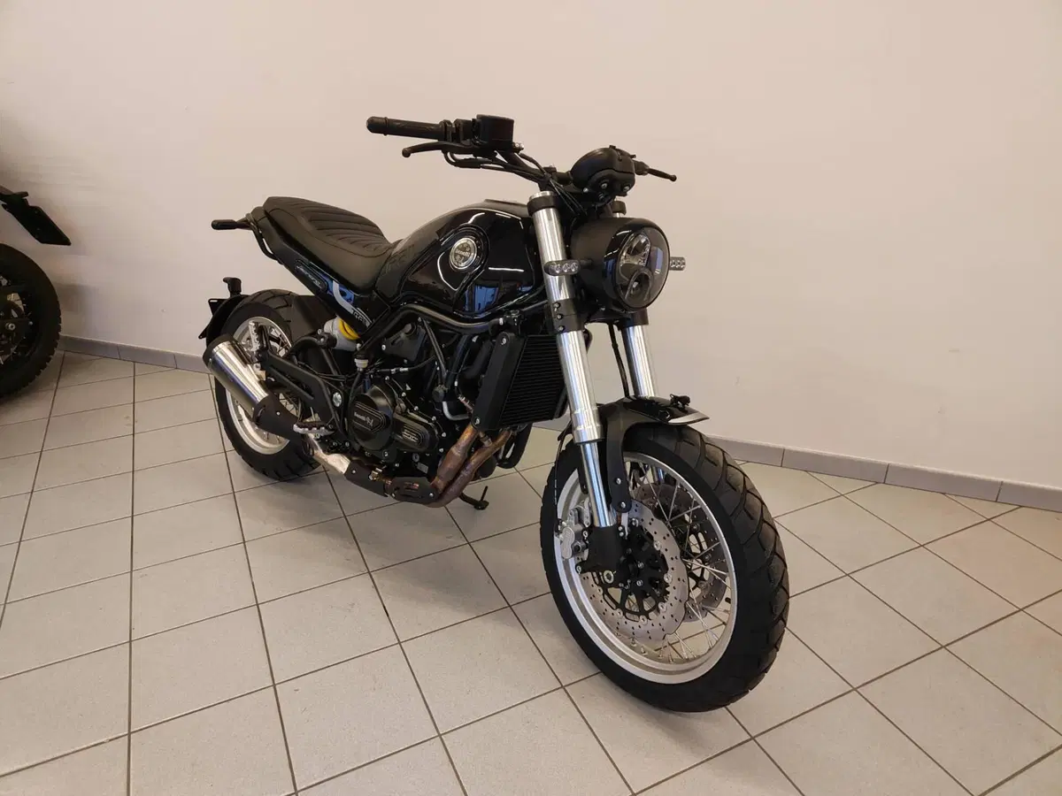 Benelli Leoncino 500 Trail (2021 - 26) (2)