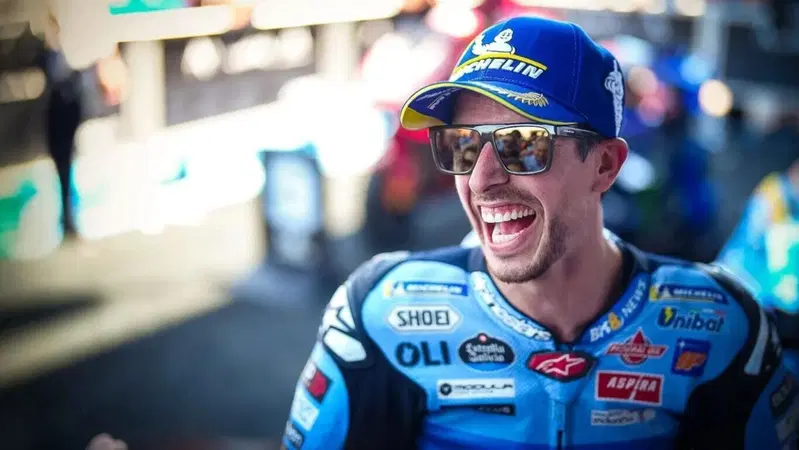 MotoGP 2025. GP di Spagna a Jerez. Il saluto al pubblico, gli occhi lucidi, Alex Marquez e la 1&ordf; vittoria: "Quando ho visto Marc sbagliare ho detto: &egrave; il mio giorno" [VIDEO]