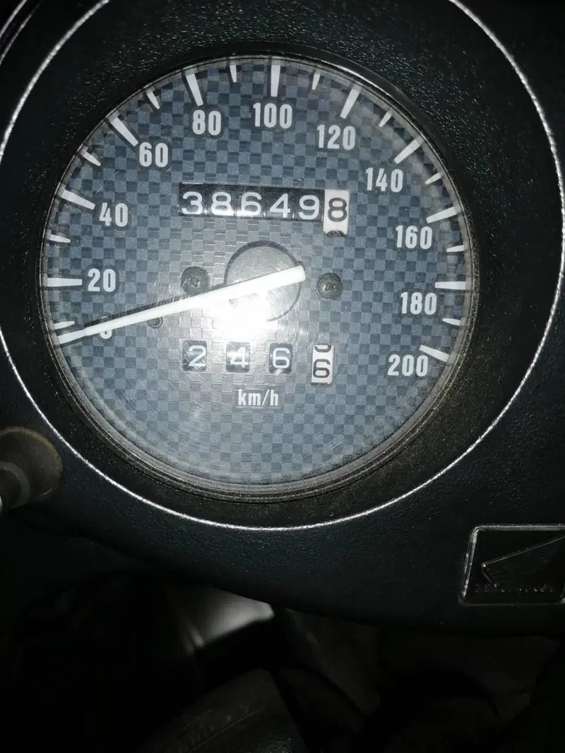 Honda Deauville 650 (2002 - 05) (7)