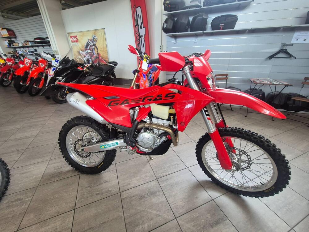 GASGAS EC 250 F (2025) (4)