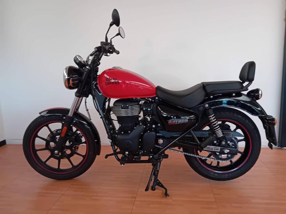 Royal Enfield Meteor 350 Fireball (2021 - 25)