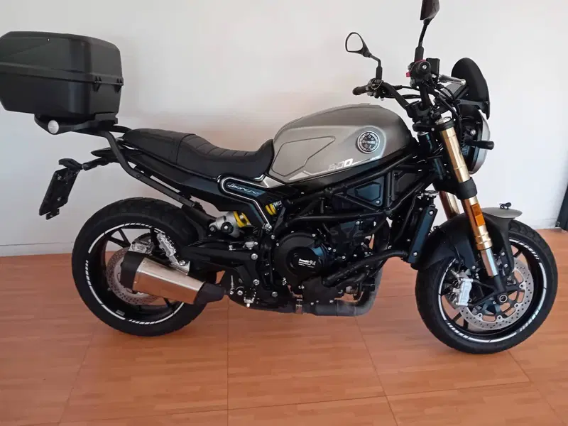 Benelli Leoncino 800 (2022 - 26)