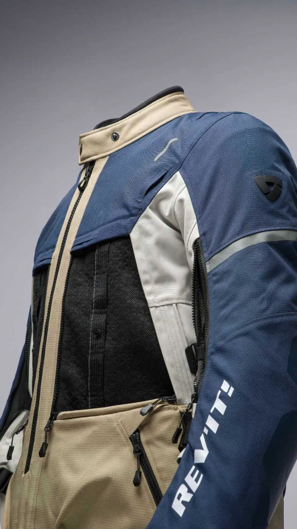 REV’IT! presenta la nuova giacca Sand 5 H2O