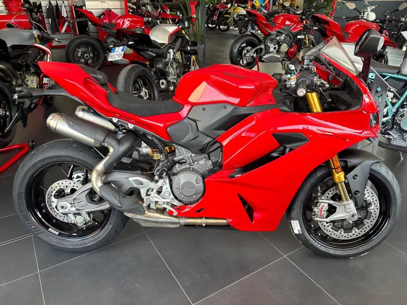 Ducati Panigale V2 S (2025 - 26) (2)