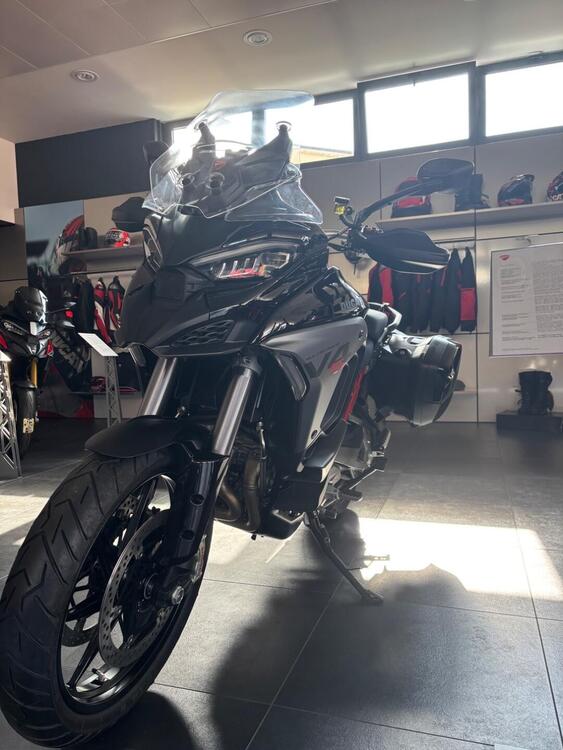 Ducati Multistrada V4 S (2025) (3)