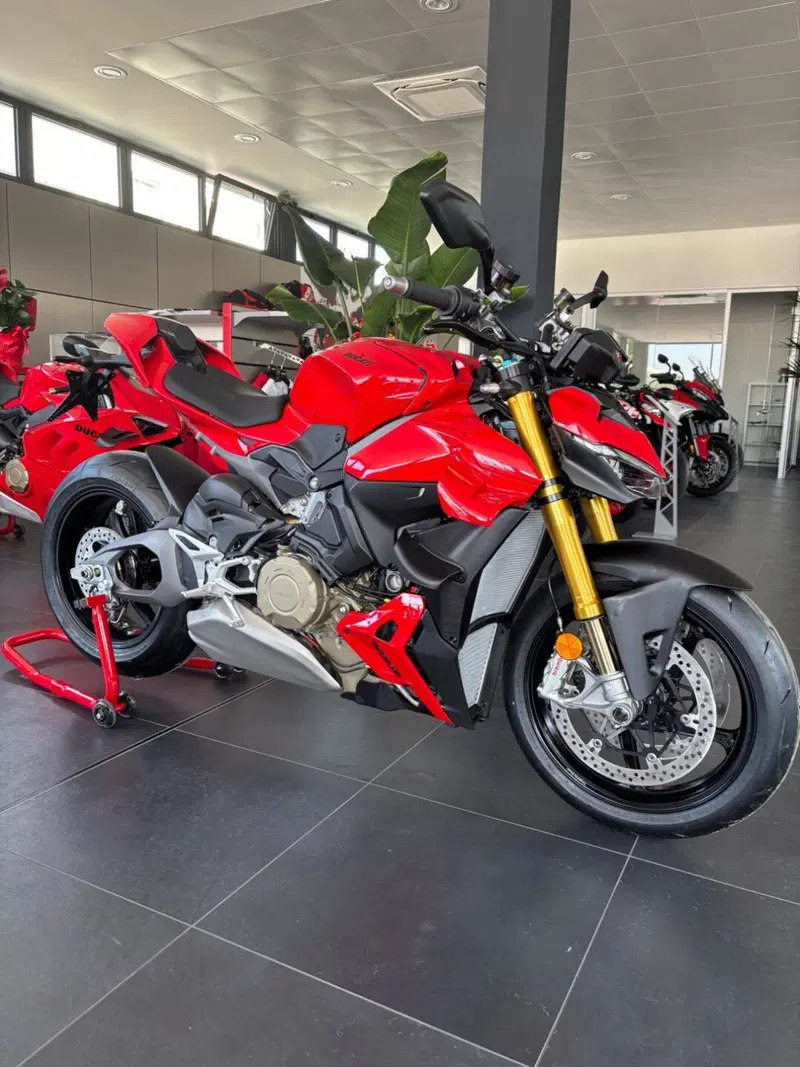 Ducati Streetfighter V4 S (2025 - 26) (2)