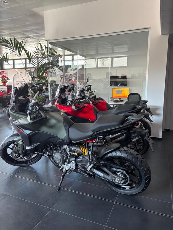 Ducati Multistrada V2 S (2025) (3)
