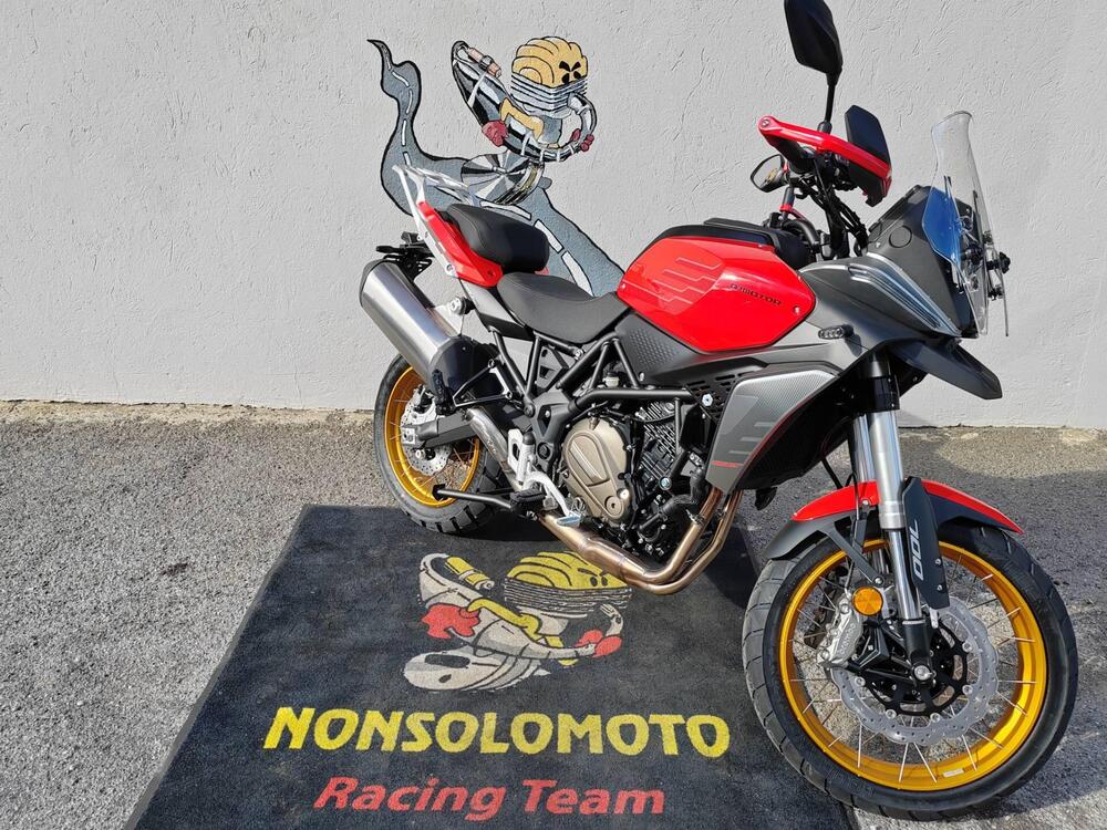 QJ Motor SRT 700 SX (2025)