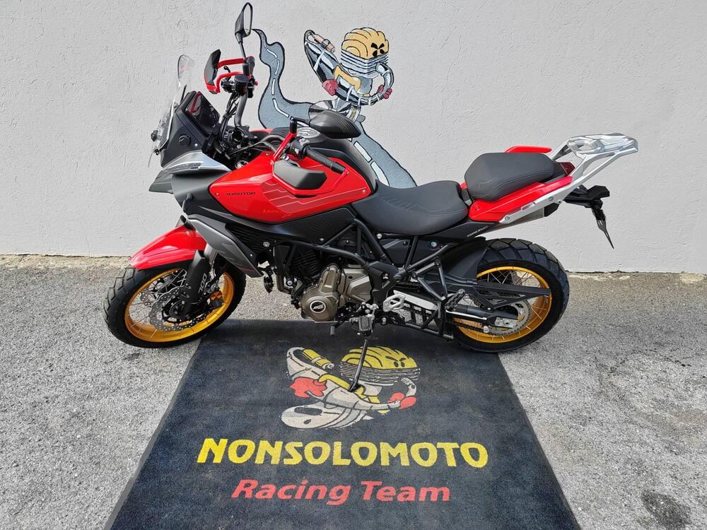 QJ Motor SRT 700 SX (2025) (3)