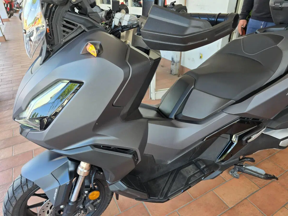 Honda ADV 350 (2022 - 24) (8)