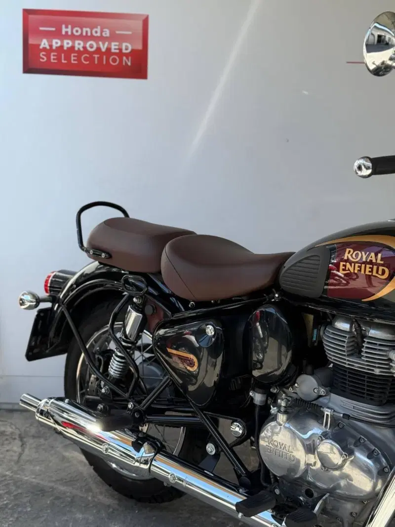 Royal Enfield Classic 350 (2021 - 26) (3)