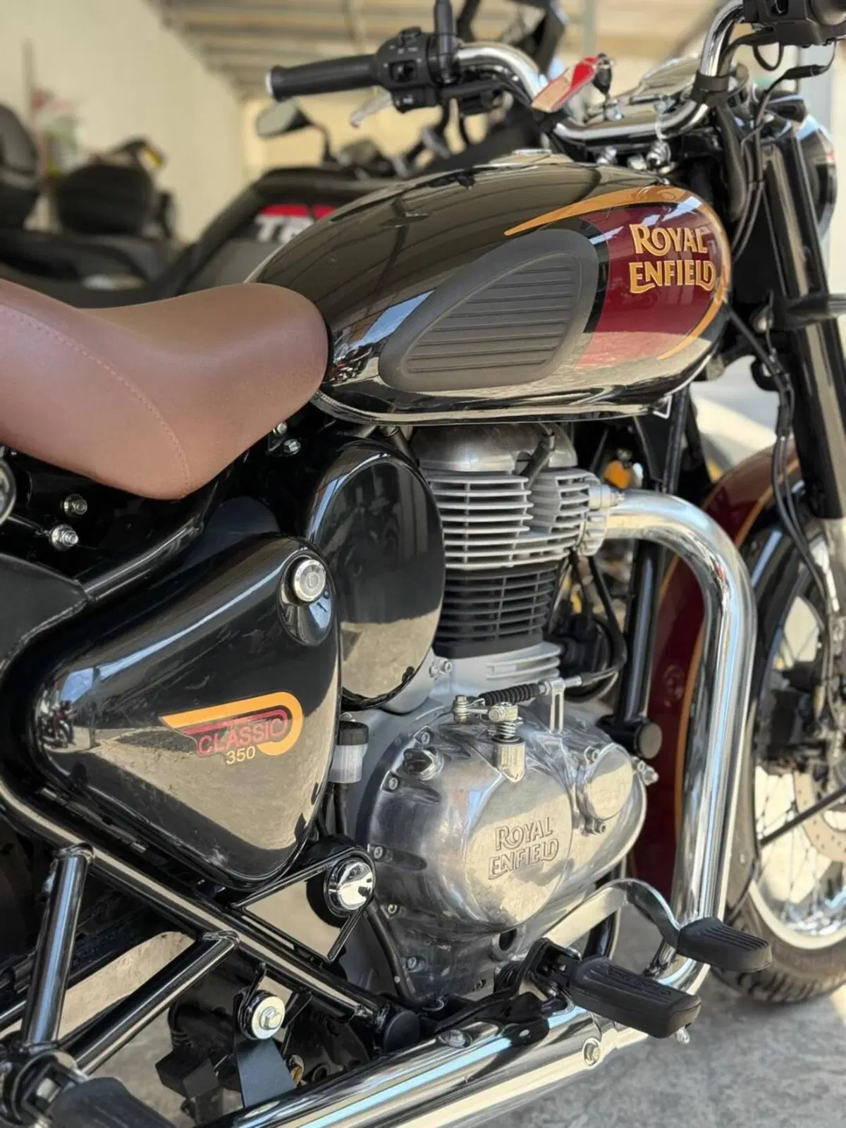 Royal Enfield Classic 350 (2021 - 26) (4)