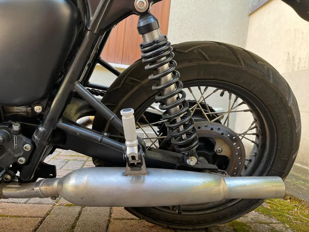 Triumph Bonneville T100 (2001 - 07) (4)