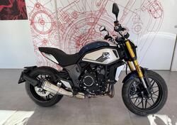 CFMOTO 700CL-X Heritage (2021 - 25) usata