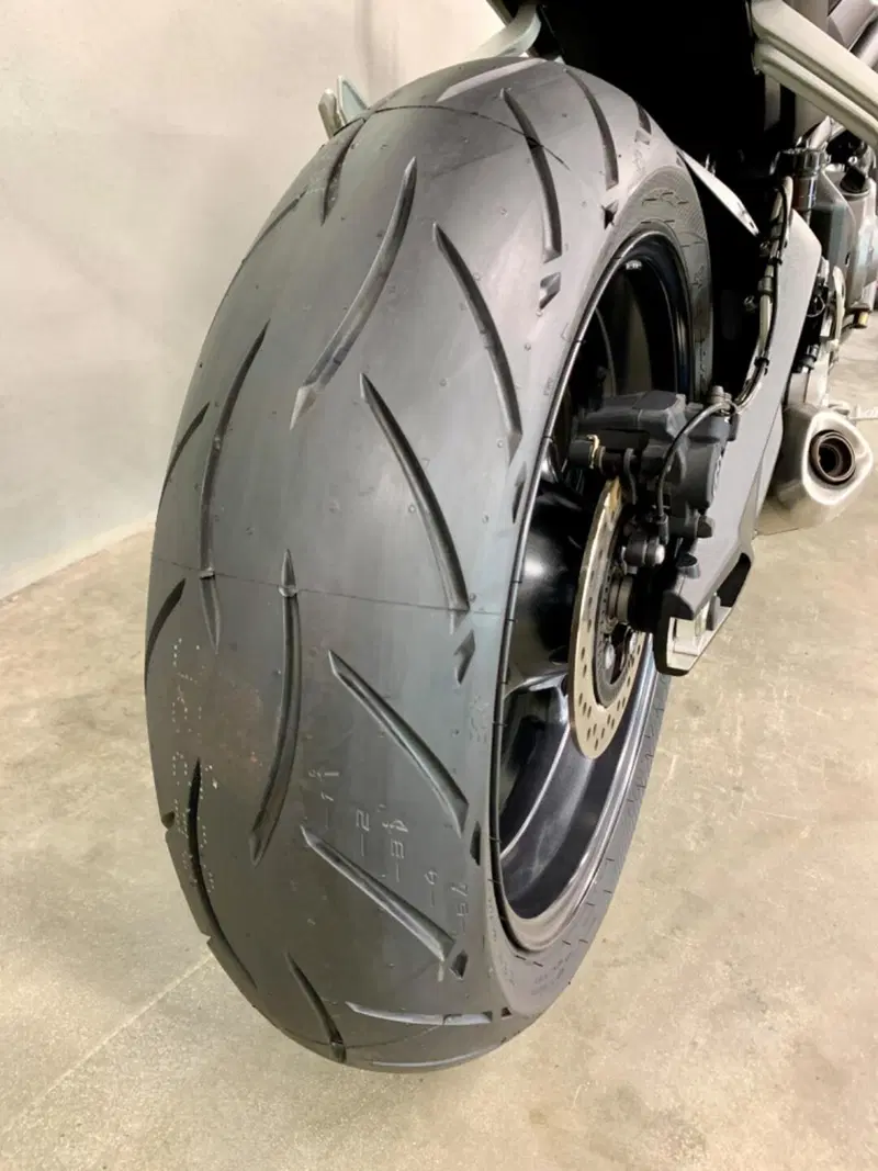 Triumph Street Triple S (2017 - 19) (17)
