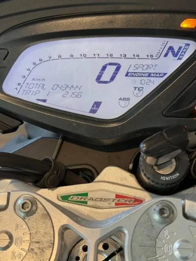 MV Agusta Dragster 800 (2014 - 19) (13)