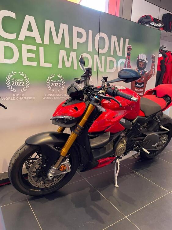 Ducati Streetfighter V4 S (2023 - 24) (4)