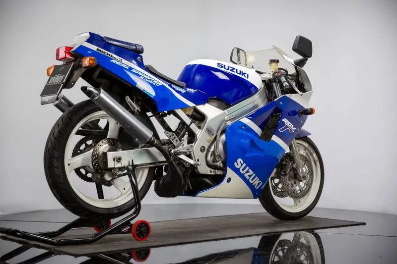 Suzuki RGV 250 (1989 - 97) (4)