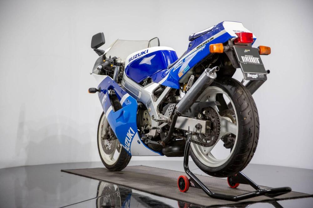 Suzuki RGV 250 (1989 - 97) (5)