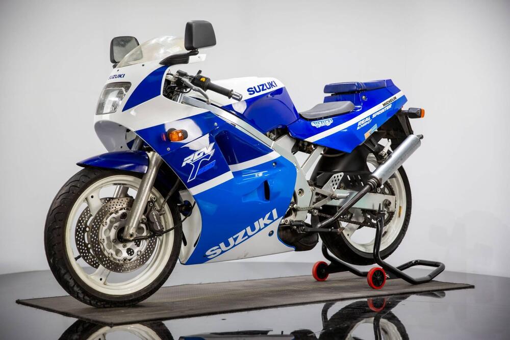 Suzuki RGV 250 (1989 - 97) (3)