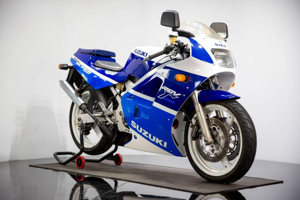 Suzuki RGV 250 (1989 - 97) (2)