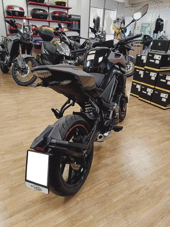 CFMOTO 300NK (2021 - 25) (5)