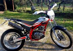 Betamotor Alp 200 (2021 - 25) usata