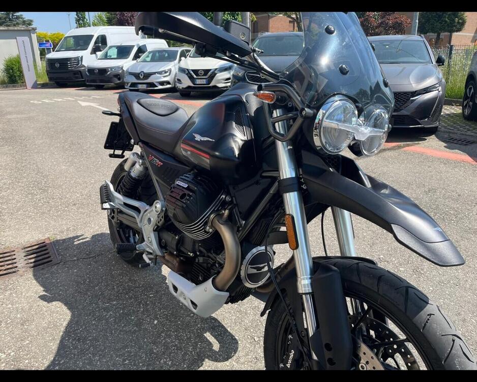 Moto Guzzi V85 TT (2021 - 23) (5)