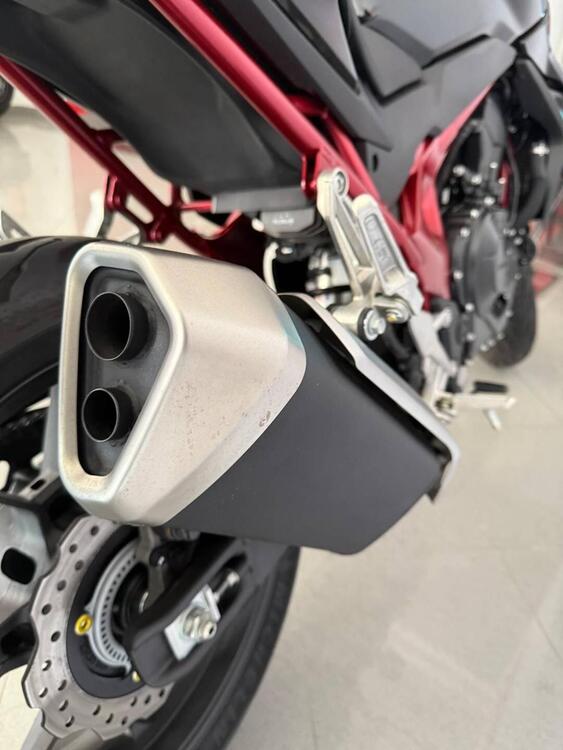 Honda CB 750 Hornet (2023 - 24)