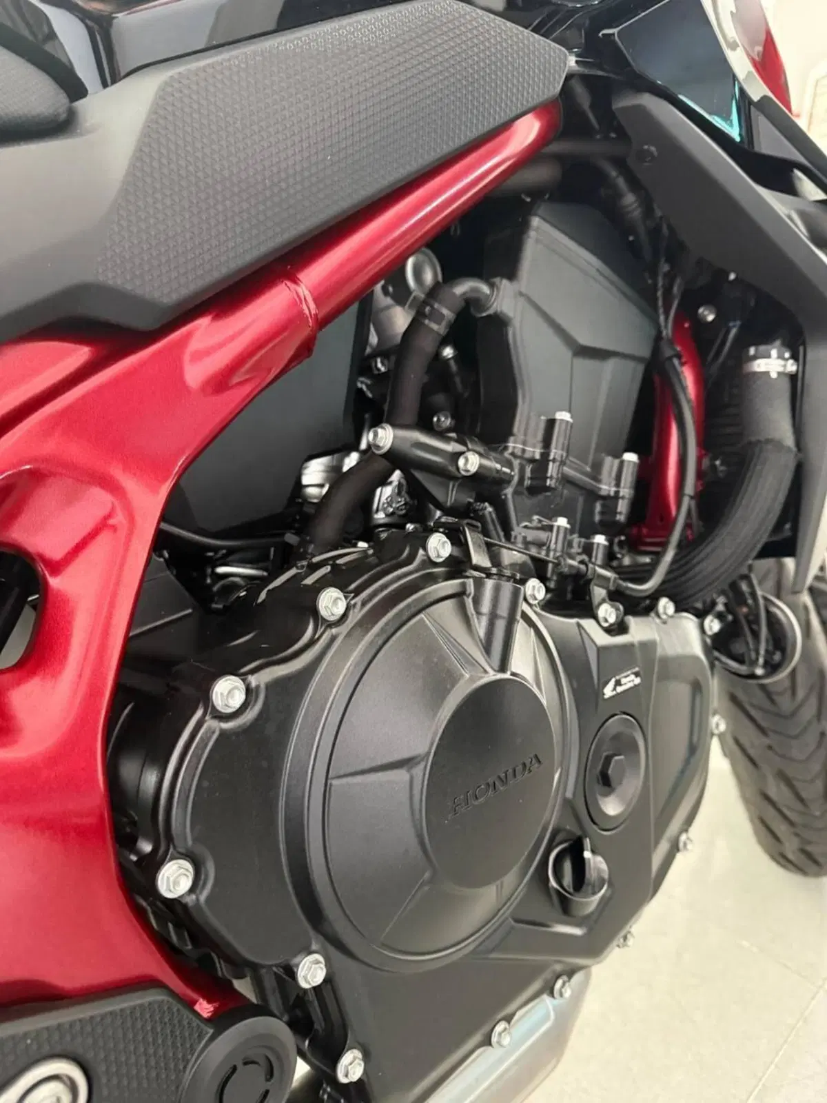 Honda CB 750 Hornet (2023 - 24) (2)