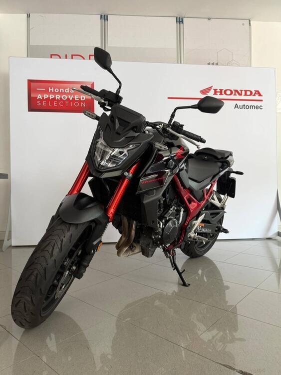 Honda CB 750 Hornet (2023 - 24) (5)