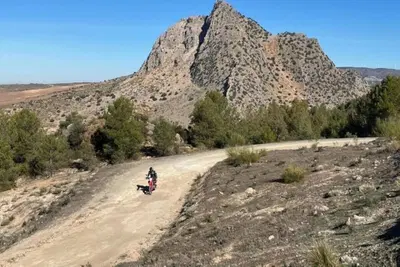 ARIESMOTOTOURS: L'Avventura su Due Ruote in Spagna, Portogallo e Marocco