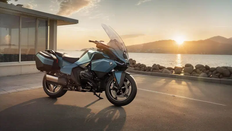 BMW R 1300 RT 2026: caratteristiche tecniche e prezzo. La pi&ugrave; tecnologica di sempre [GALLERY]