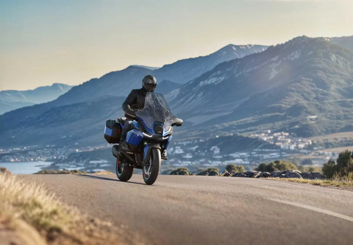 BMW R 1300 RT 2026: caratteristiche tecniche e prezzo. La più tecnologica di sempre [GALLERY] (5)