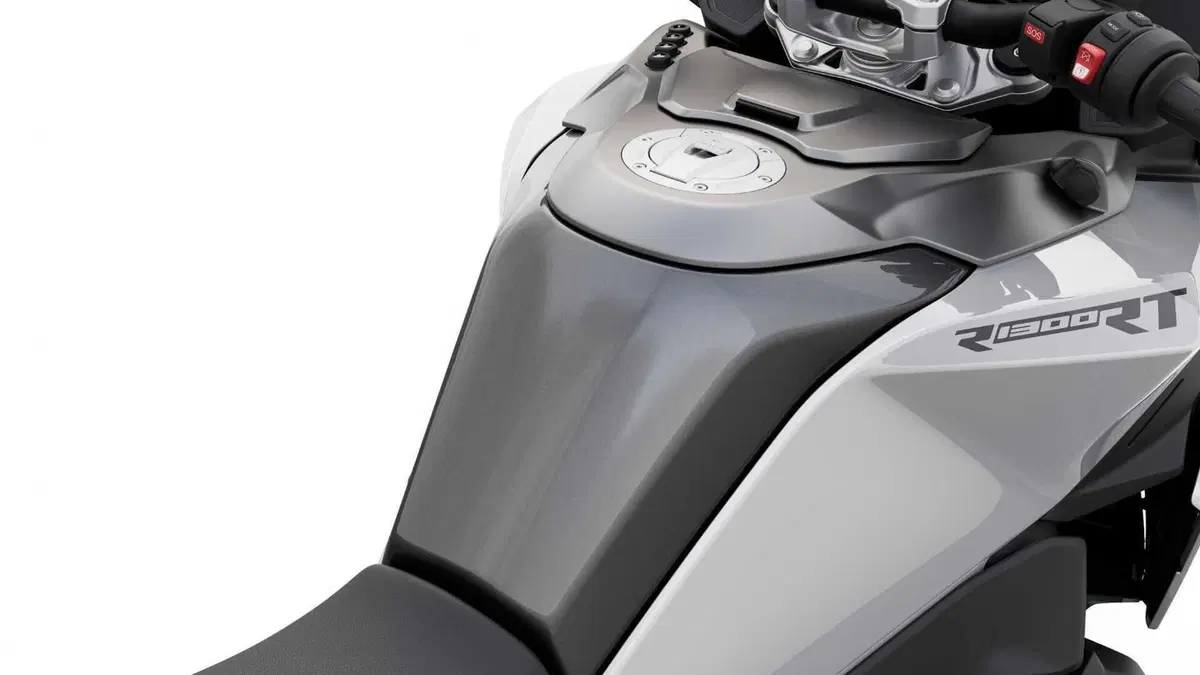 BMW R 1300 RT 2026: caratteristiche tecniche e prezzo. La più tecnologica di sempre [GALLERY] (18)