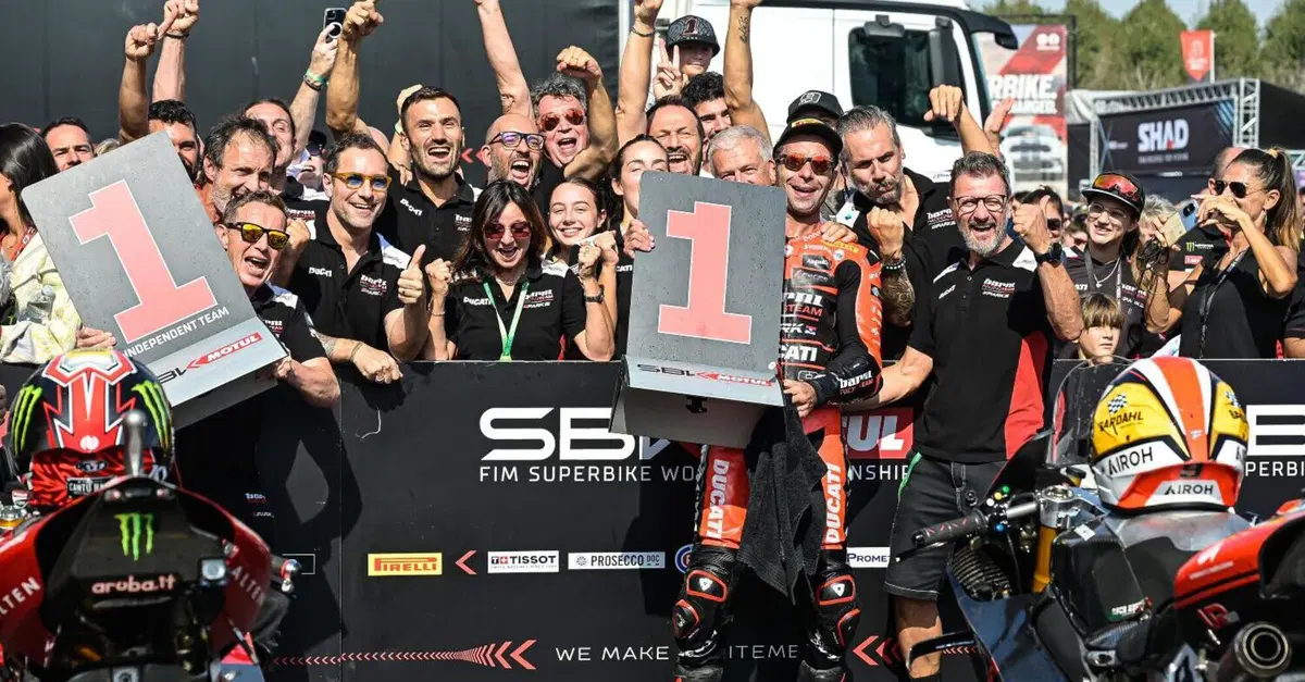 SBK 2025 GP d'Italia a Cremona. Tra Bulega e Toprak si fa strada la Yamaha di Locatelli. Occhio a Petrucci