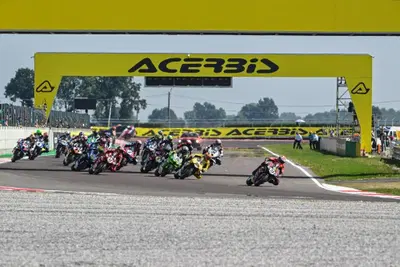 SBK 2025 GP d'Italia a Cremona. Tra Bulega e Toprak si fa strada la Yamaha di Locatelli. Occhio a Petrucci