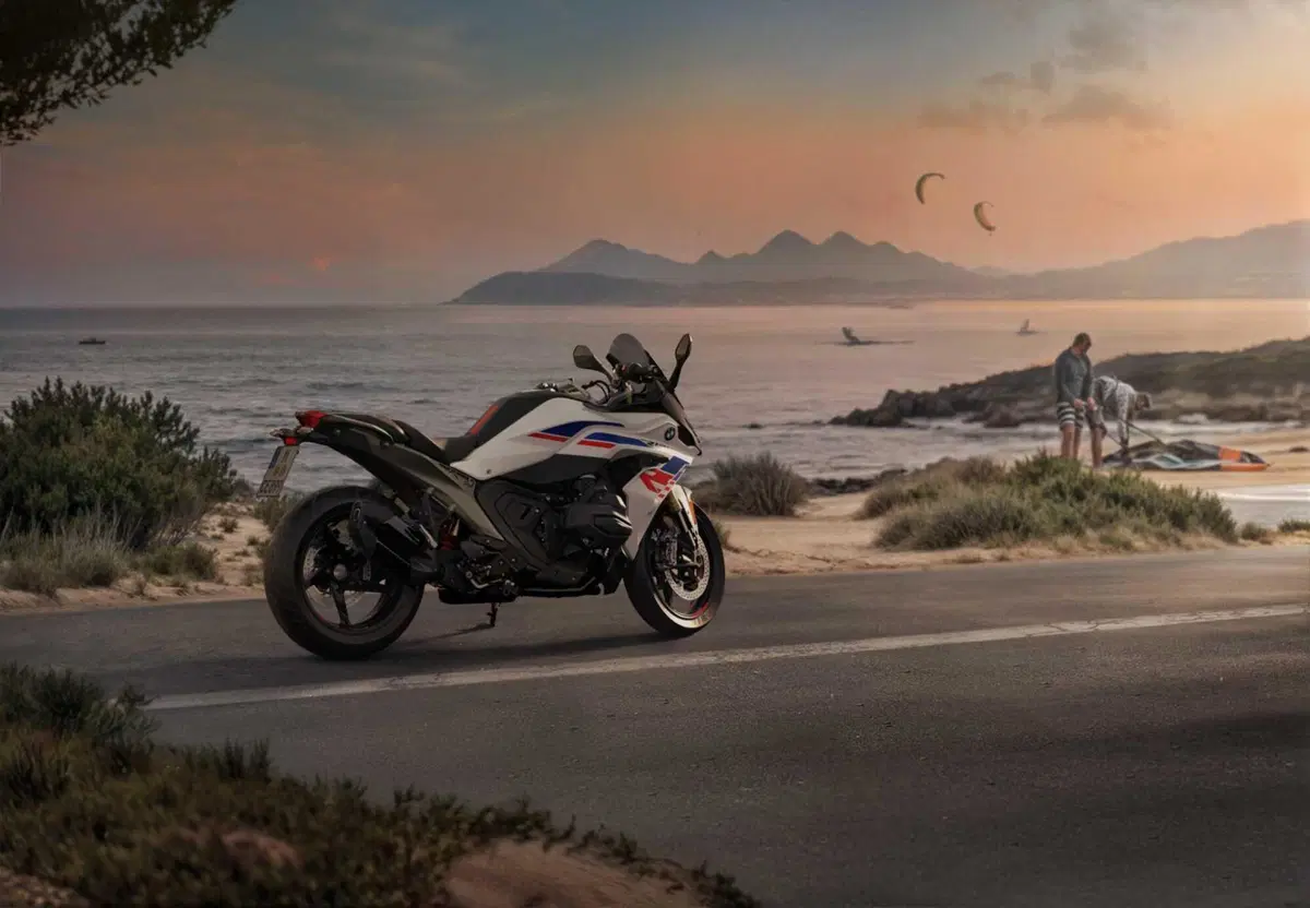 BMW R 1300 RS 2026: scheda tecnica e prezzo dell'attesissima sport tourer [GALLERY] (2)