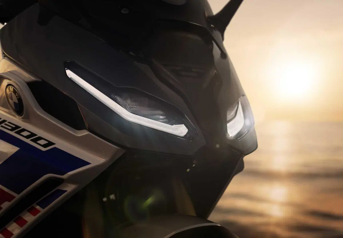 BMW R 1300 RS 2026: scheda tecnica e prezzo dell'attesissima sport tourer [GALLERY] (7)