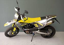 Husqvarna 701 Supermoto (2021) usata
