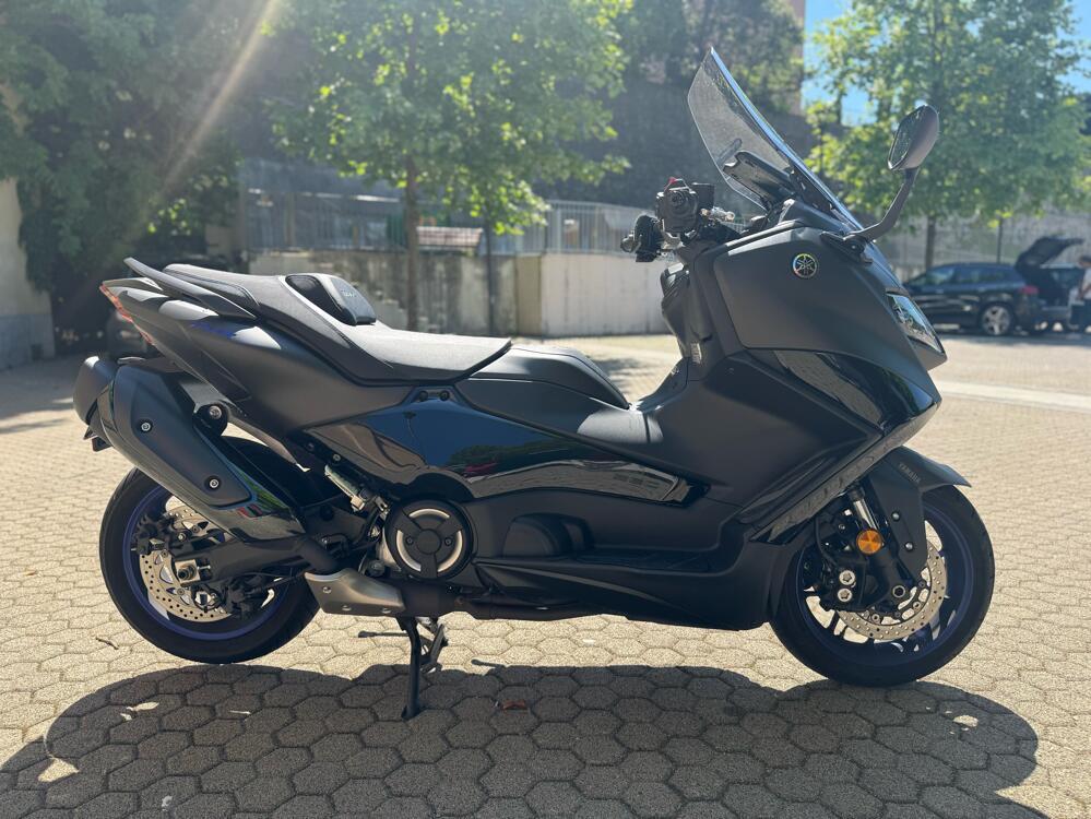 Yamaha T-Max 560 (2022 - 24)